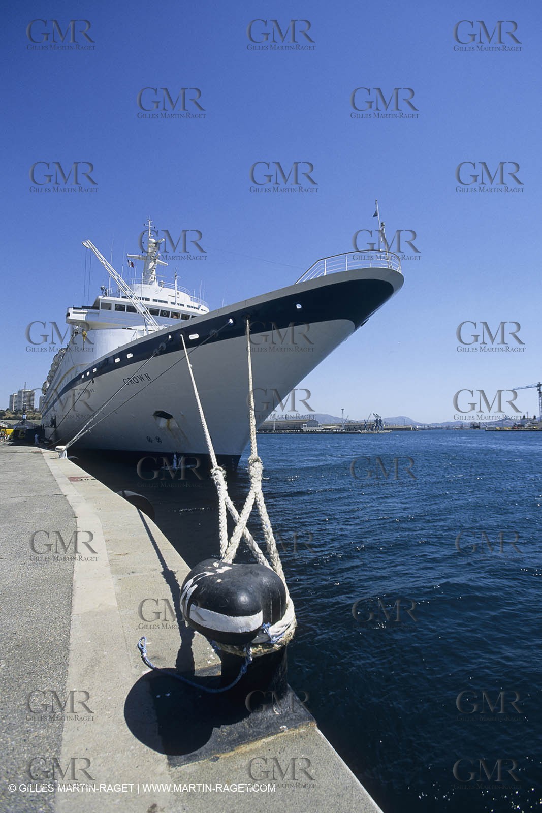 Paquebots, liners, cruise ships