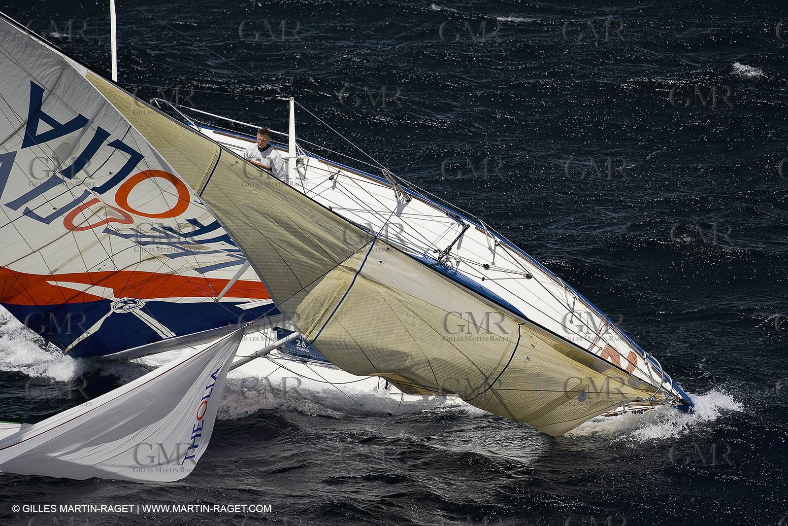 06-26-2007 - FIGARO II - THEOLIA - Skipper : Robert Nagy - Training off Marseille (south France) with strong wind conditions