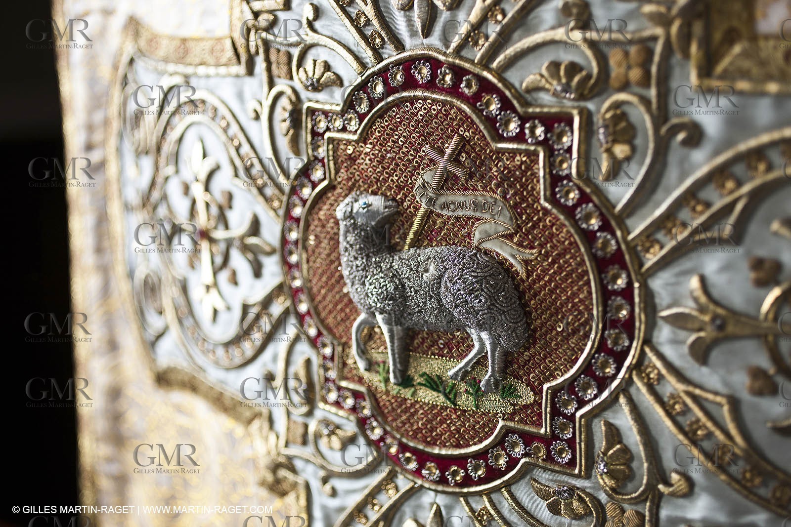 04 02 2013 - Marseille(FRA,13), Notre Dame de la Garde, liturgical clothing