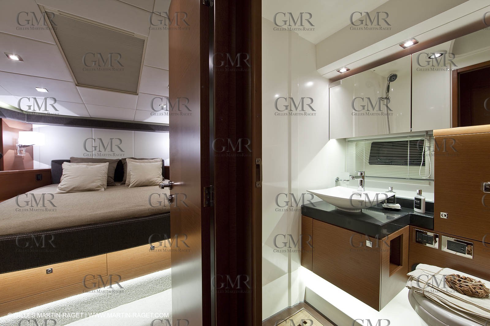 12 09 2009 - Cannes (FRA,06) - Chantier Jeanneau - Prestige 60