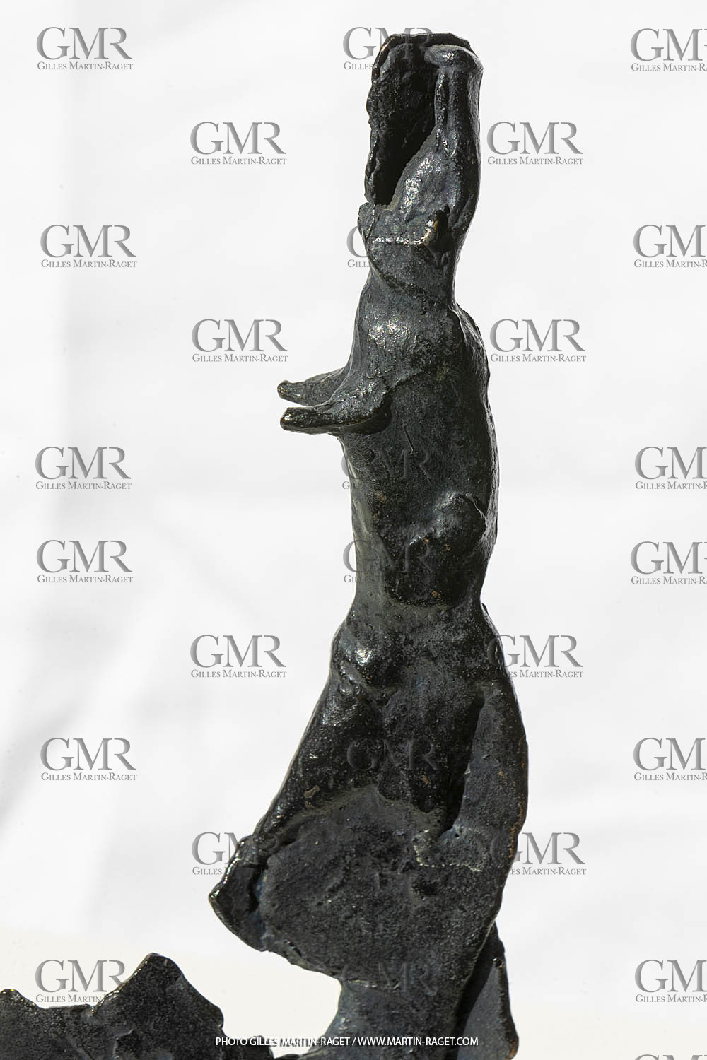 19 02 2020, Marseille (FRA,13), Oeuvre de Germaine Richier, Petit bronze n° 2, 1956, bronze patiné foncé, épreuve exposition, Fondeur : LThinot, Paris, 25 X 14,5 X 14 cm, collection particulière