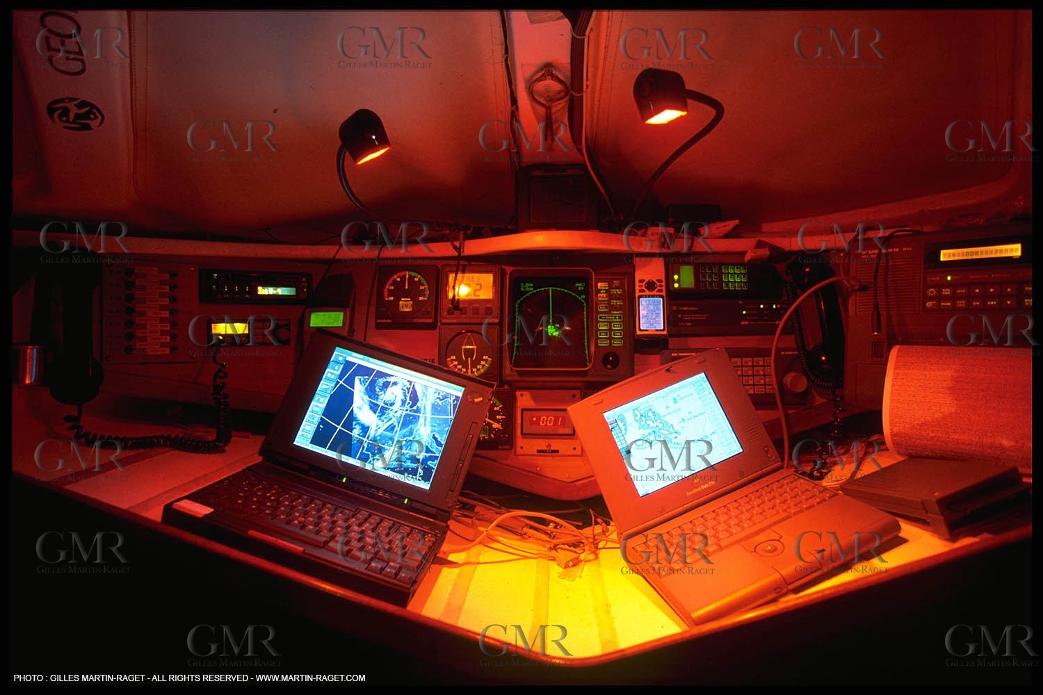 1996 - Vendée Globe   - Geodis - Christophe Auguin - Winner