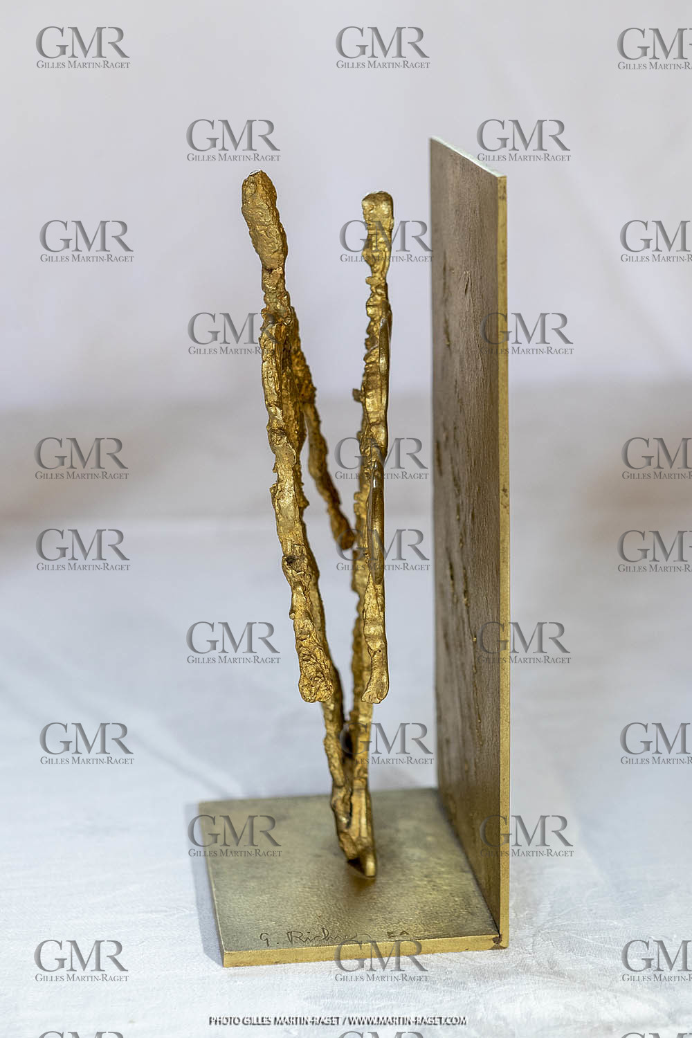 11 02 2020, St Rémy de Provence (FRA,13), Oeuvre de Germaine Richier, L'Ombre 1955, Bronze naturel nettoyé, Epreuve d'artiste, 25 x 13 x 9 cm, Collection particulière