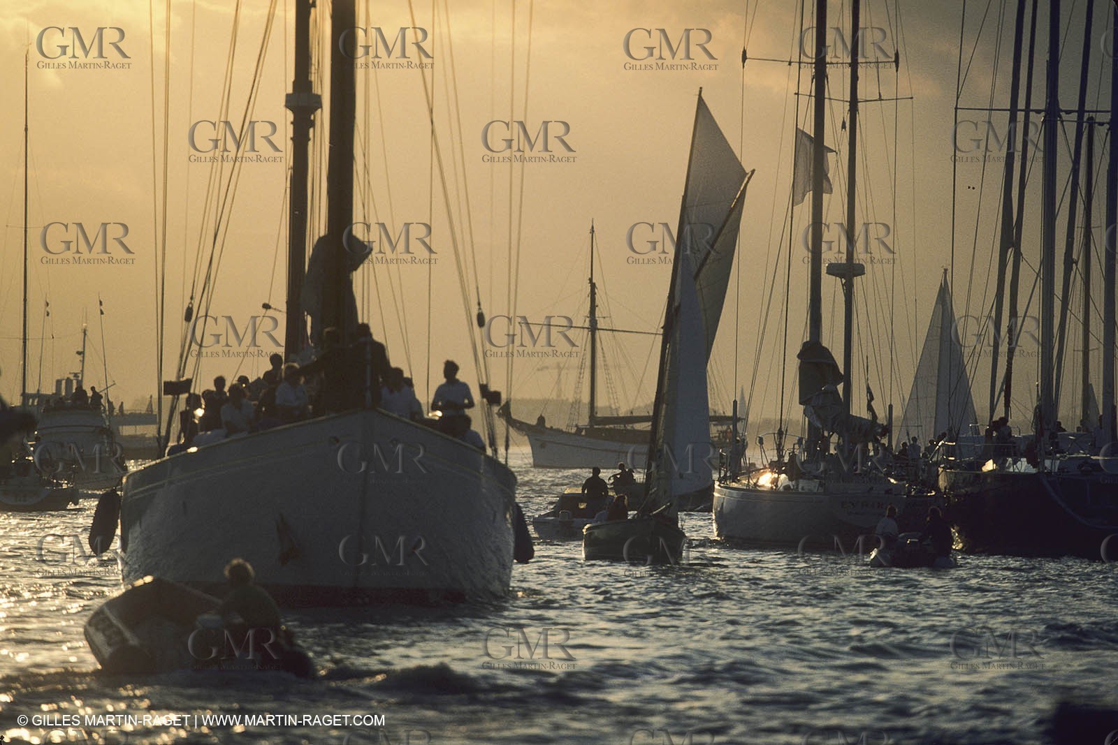 Sailing, Nioulargue, Voiles de Saint Tropez, Dock ambiances