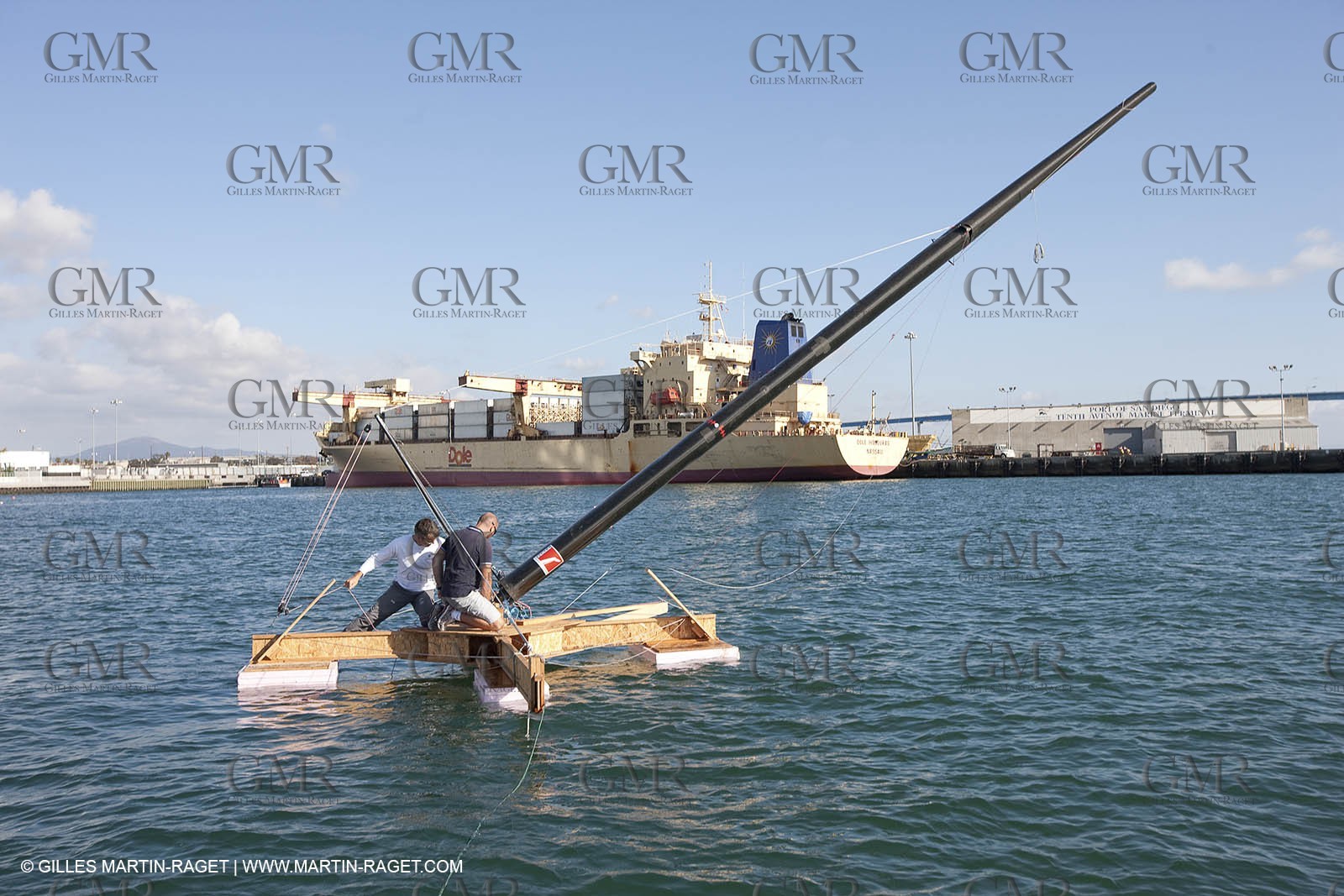13 10 2009 - San Diego (USA, CA) - 33rd America's Cup - BMW ORACLE Racing - BOR 90 modifications