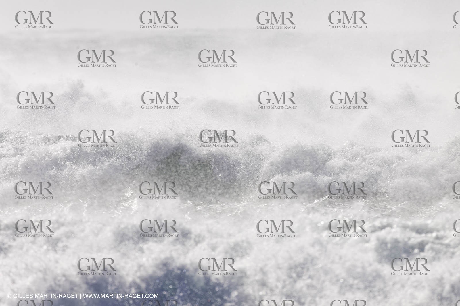 25 10 2010 - Marseille (FRA,13) - Gale Force 9 on the sailboard spot