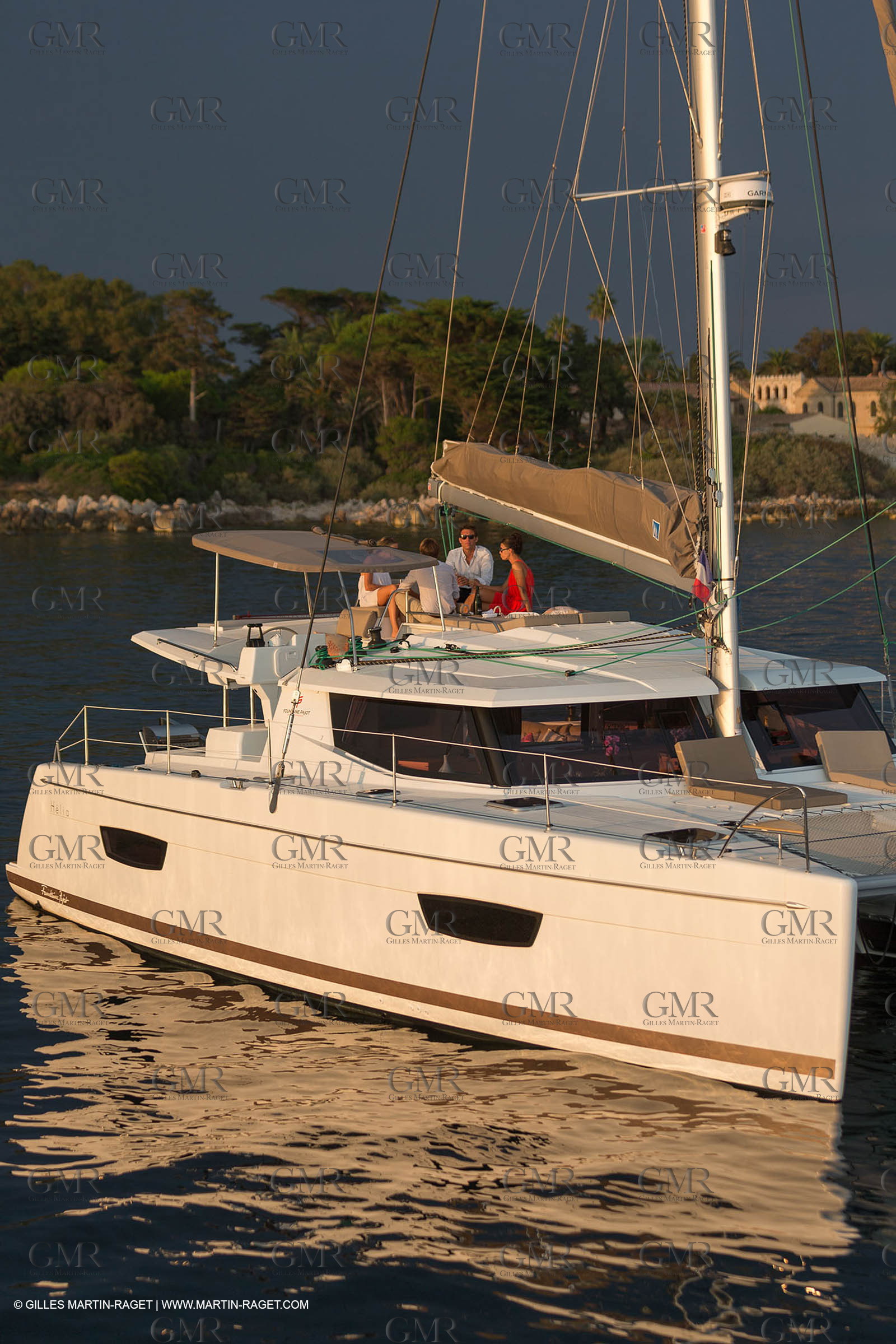 12 09 2016, Cannes (FRA,06), Chantier Fountaine-Pajot, Helia 44