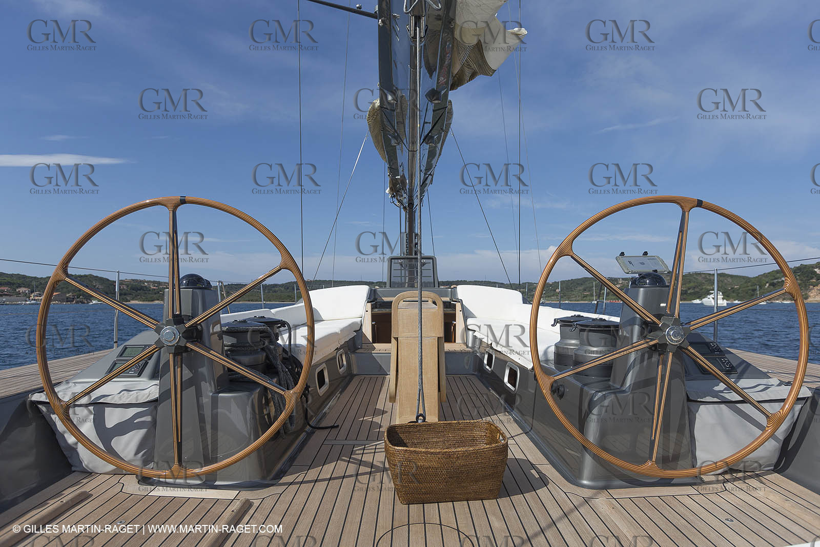 24 07 2016, Bonifacio (FRA), Wally Yachts, J One in cruising mode