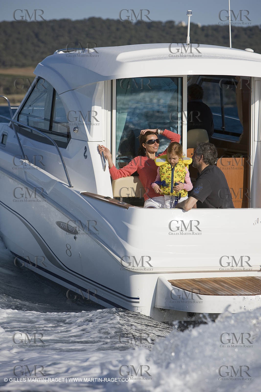 15 04 2008 - Porquerolles (Fra, 83) - Beneteau - Antares 8