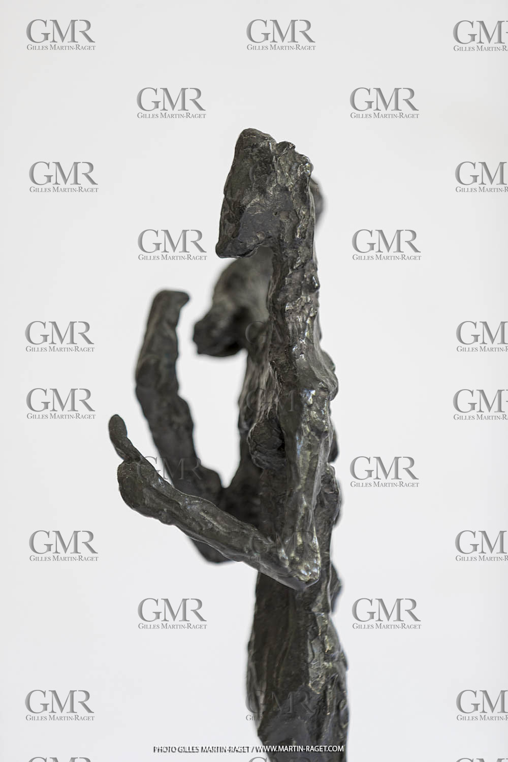 03 08 2020, St Rémy de Provence, (FRA,13), Oeuvre de Germaine Richier, L'Epi 1955, Bronze patiné foncé, Fondeur L.Thinot, Paris, exemplaire d'exposition, 44 x 12,5 x 9 cm, Collection particulière