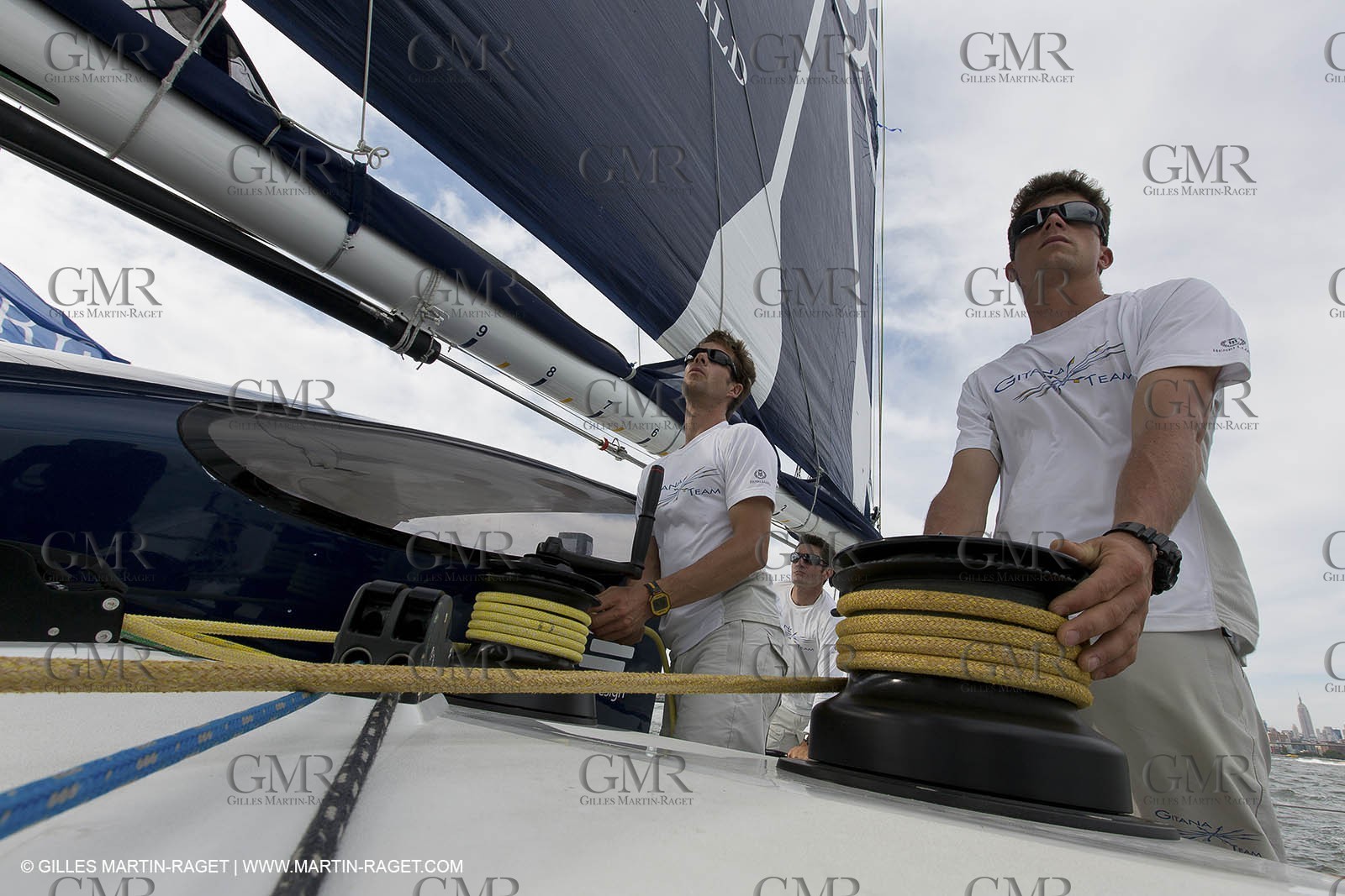05 07 2012 - New York (USA) - Ocean Krys Race - Speed runs in fornt of NY city