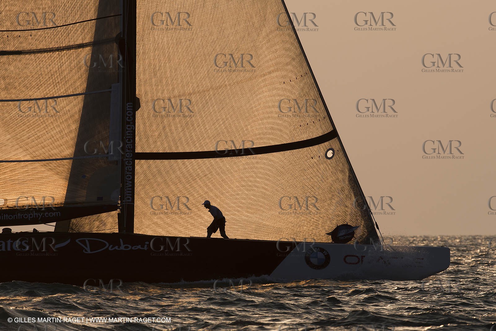 14 11 2010 - Dubai (UAE) - Dubai Louis Vuitton Trophy -  BMW ORACLE Racing - Training - Race Day 1