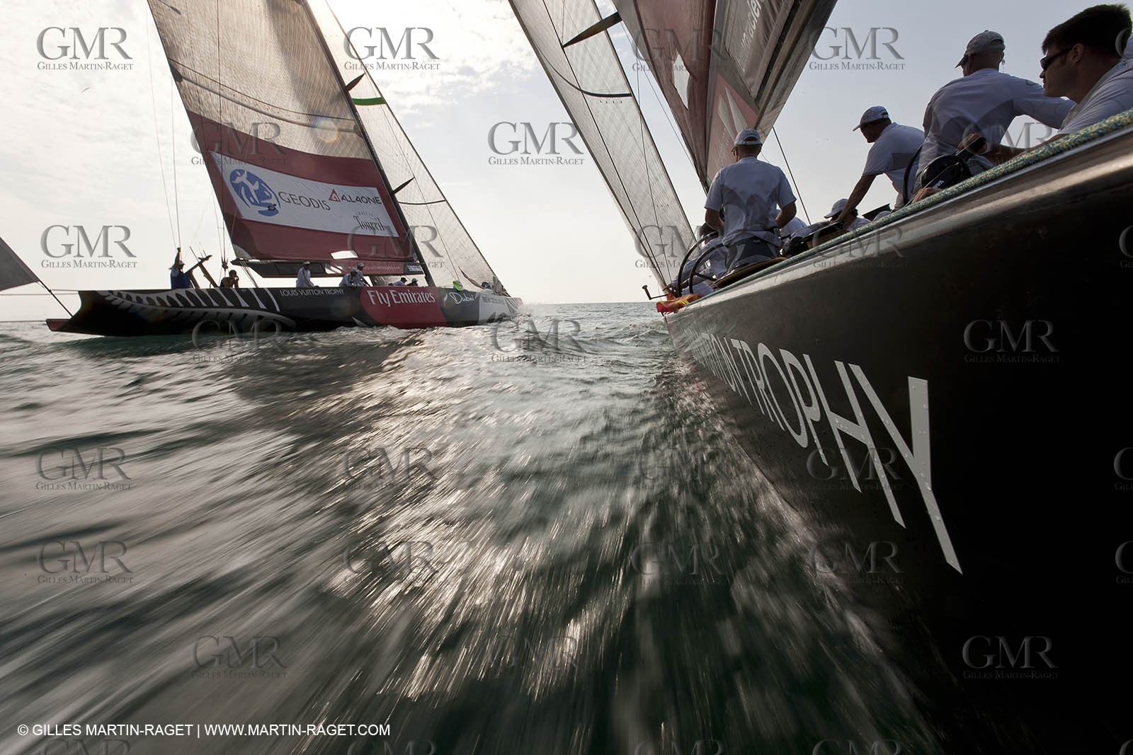 14 11 2010 - Dubai (UAE) - Dubai Louis Vuitton Trophy -  BMW ORACLE Racing - Training - Onboard Vs All 4 one