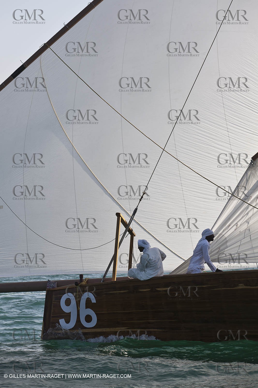 20 11 2010 - Dubai (UAE) - Dubai Louis Vuitton Trophy - Courses de boutres traditionnels pour les équipes engagées