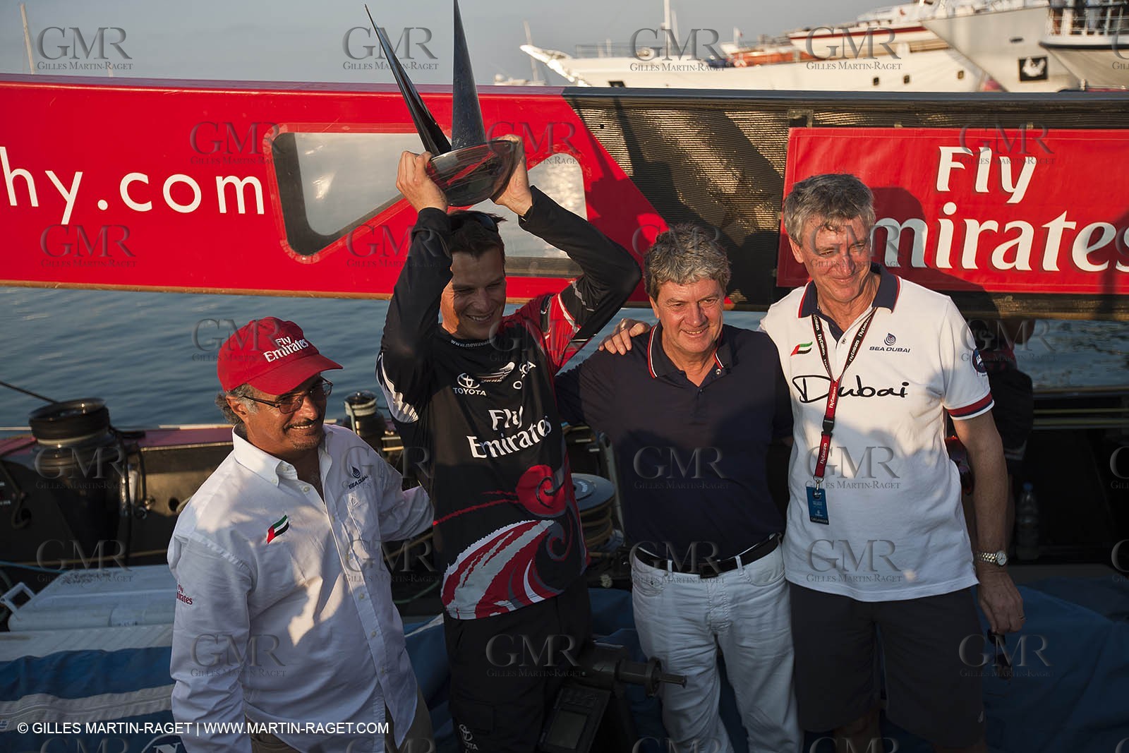 21 11 2010 - Dubai (UAE) - Dubai Louis Vuitton Trophy -  Round 2 - BMW ORACLE Racingg Vs Emirates Team New Zealand