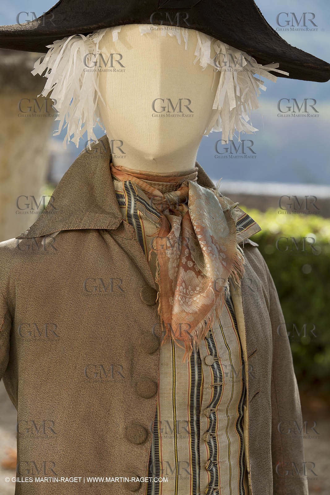 31 10 2013 - Ansouis (FRA,84) - Ansouis castle - Costumes of the exhibit Men costumes