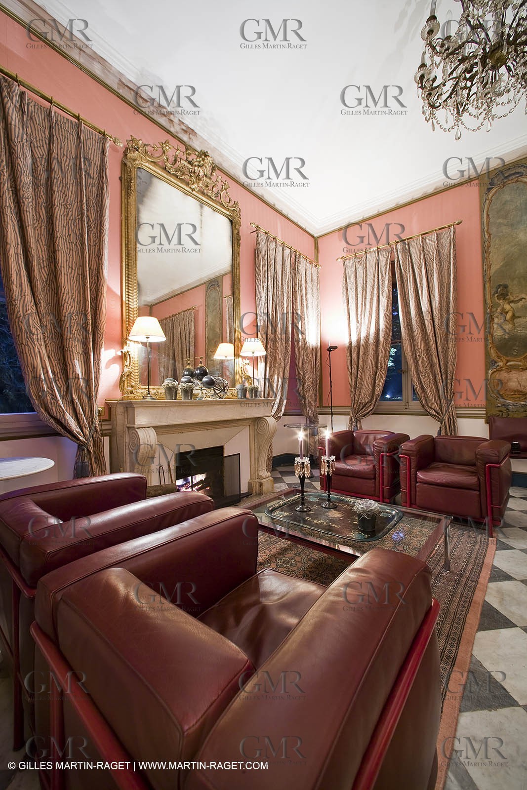 28 10 2007 - St Rémy de Provence (FRA,13) - Chateau des Alpilles