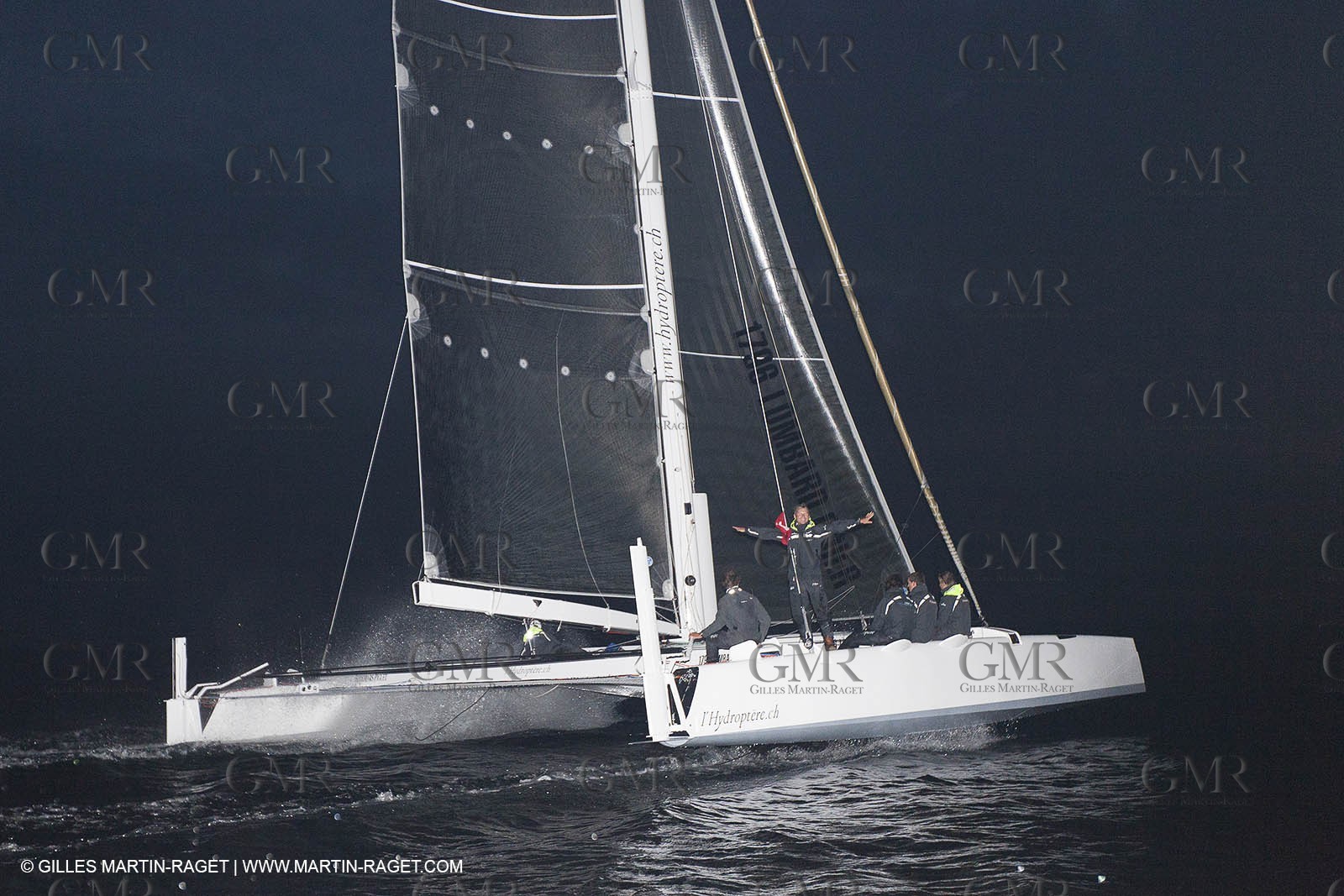 09 10 2010 - Morges (SUI) - L'Hydroptère.CH - 1st sail