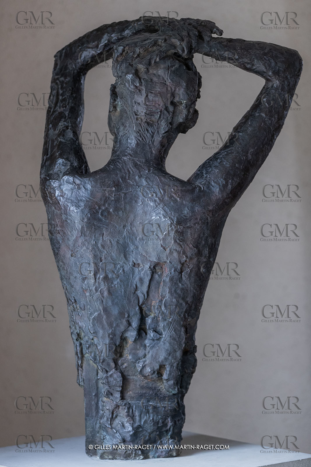 01 06 2023, St Rémy de Provence, Oeuvre de Germaine Richier, Sava Alexandra 1944, bronze patiné foncé, Exemplaire d'exposition, fondeur : Susse, Paris, 82,5 x 50 x 37 cm, collection famille Germaine Richier