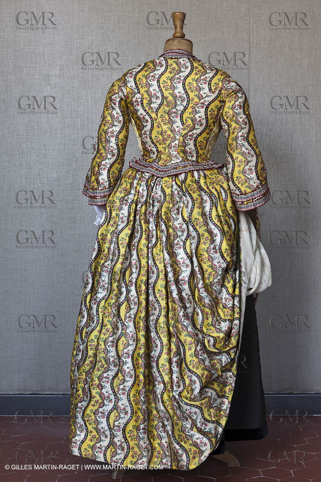 30 06 2011 - Toulon (FRA,83) - Villa Rosemaine - Indiennes sublimes exhibition