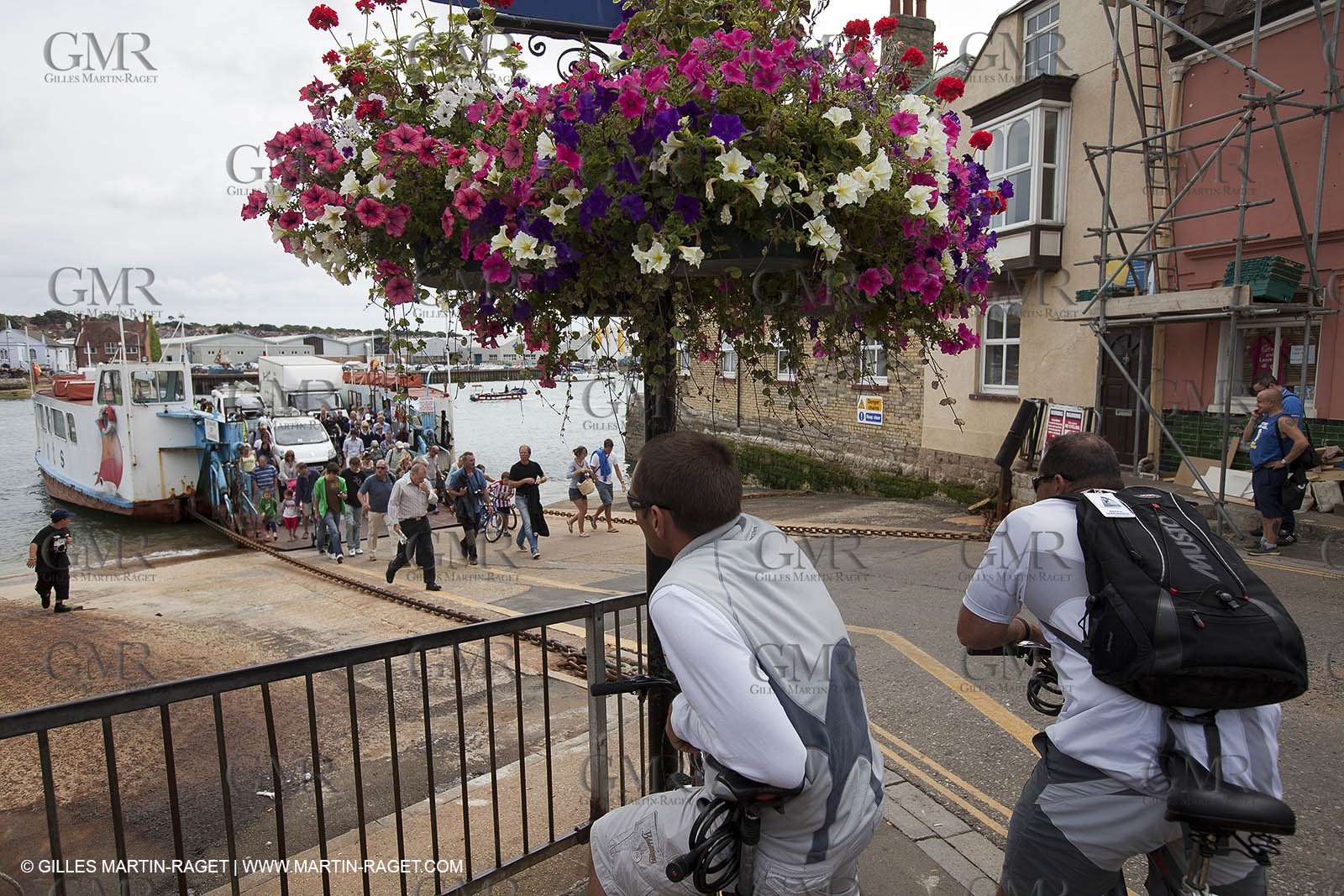 03 08 2010 - Cowes (UK, IOW) - The 1851 Cup -  BMW ORACLE Racing - Day 1.