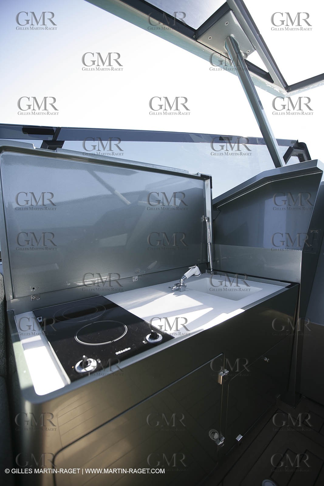 16 07 2007 - Portisco (Italie, Sardaigne) - Wally Power 47, 2007 version