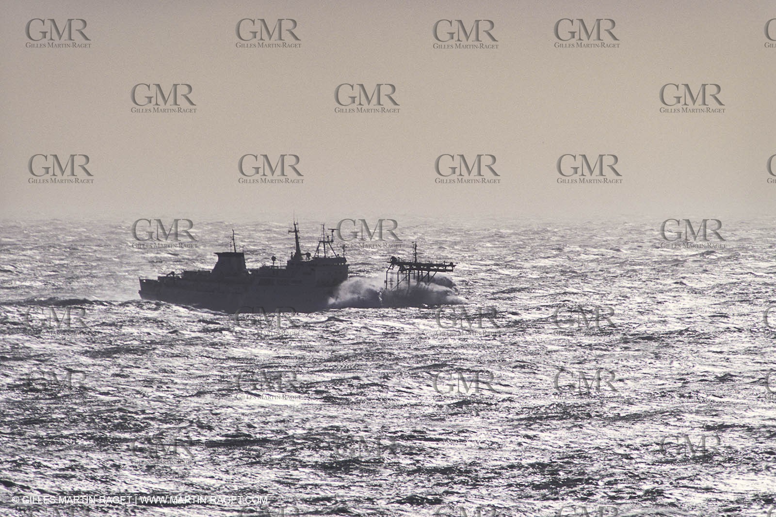 Monde maritime, marine world, Ships at sea, navires en mer