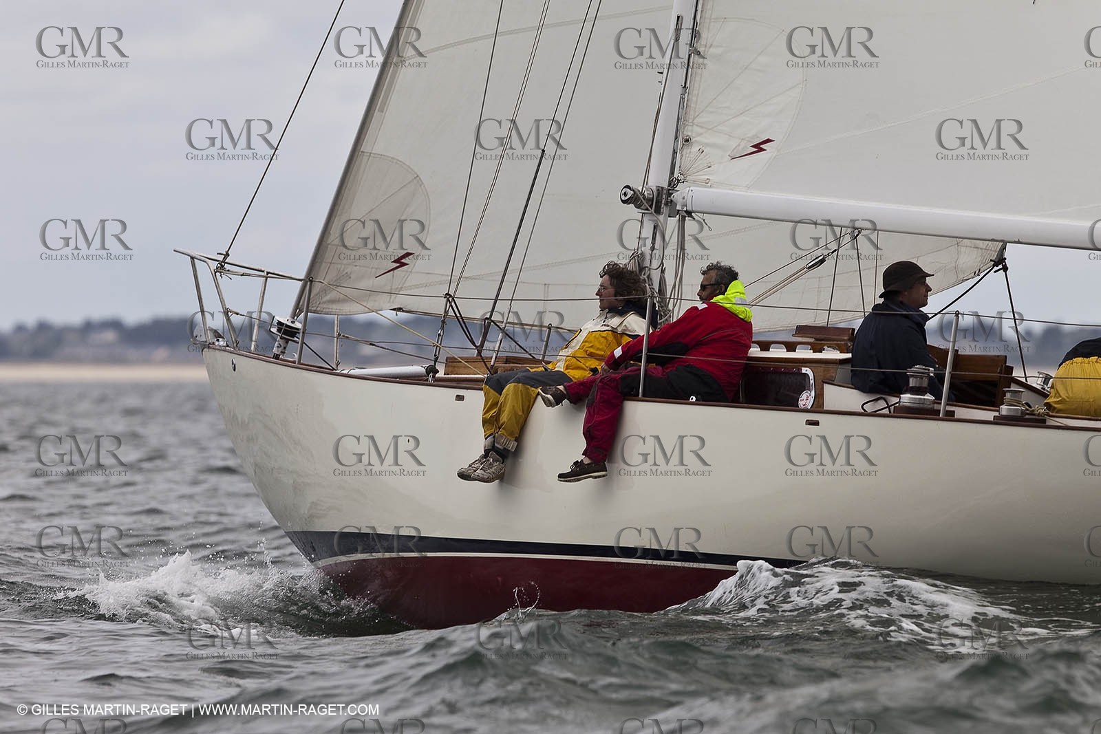 01-05-10 - Le Bono (FRA,56) - Regate Classique -Acteia II - Maica