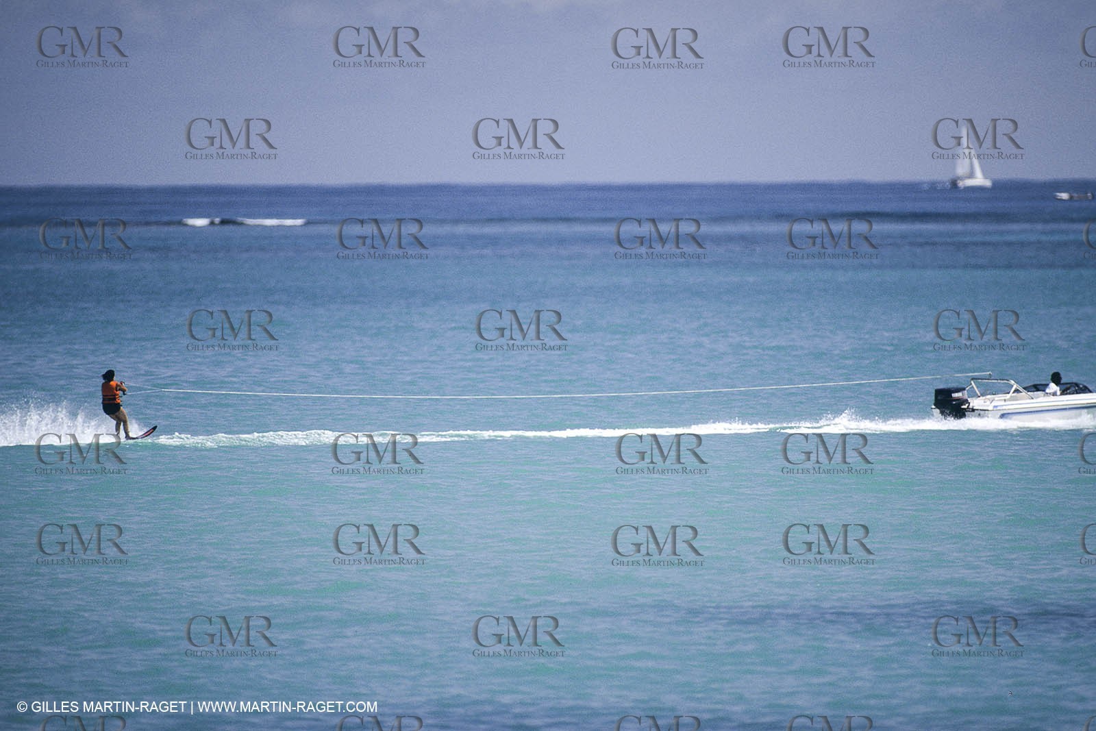 Watersports, waterskiing, ski nautique, wakeboarding,