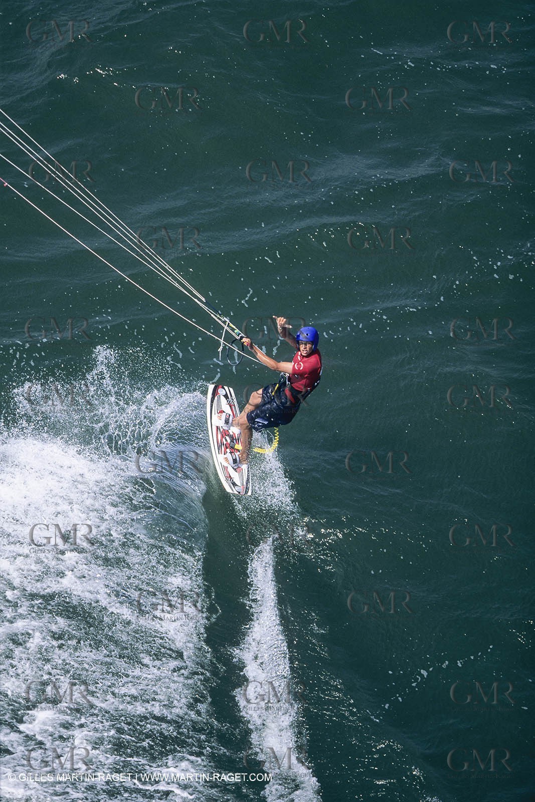 Watersports, Kite surfing