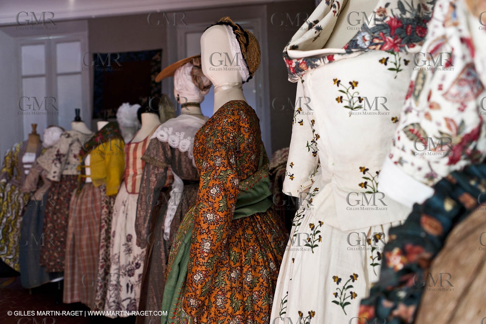 30 06 2011 - Toulon (FRA,83) - Villa Rosemaine - Indiennes sublimes exhibition