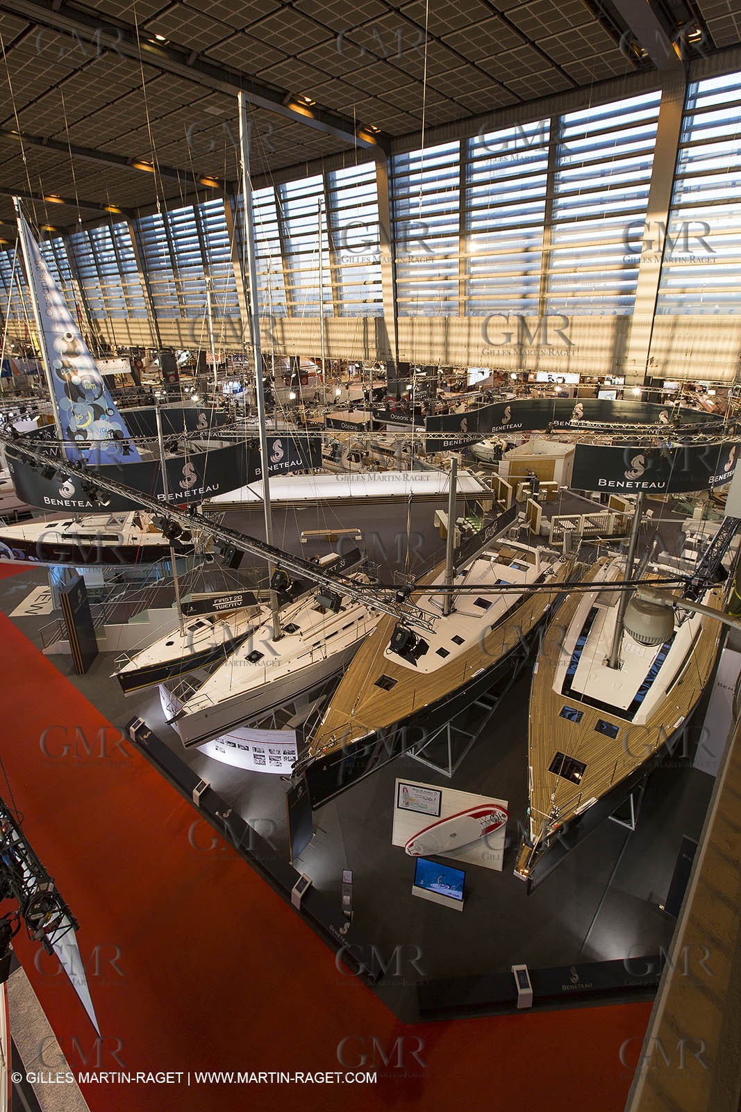 10 12 2013 - Paris (FRA,75) -Paris Boat Show - Beneteau booth