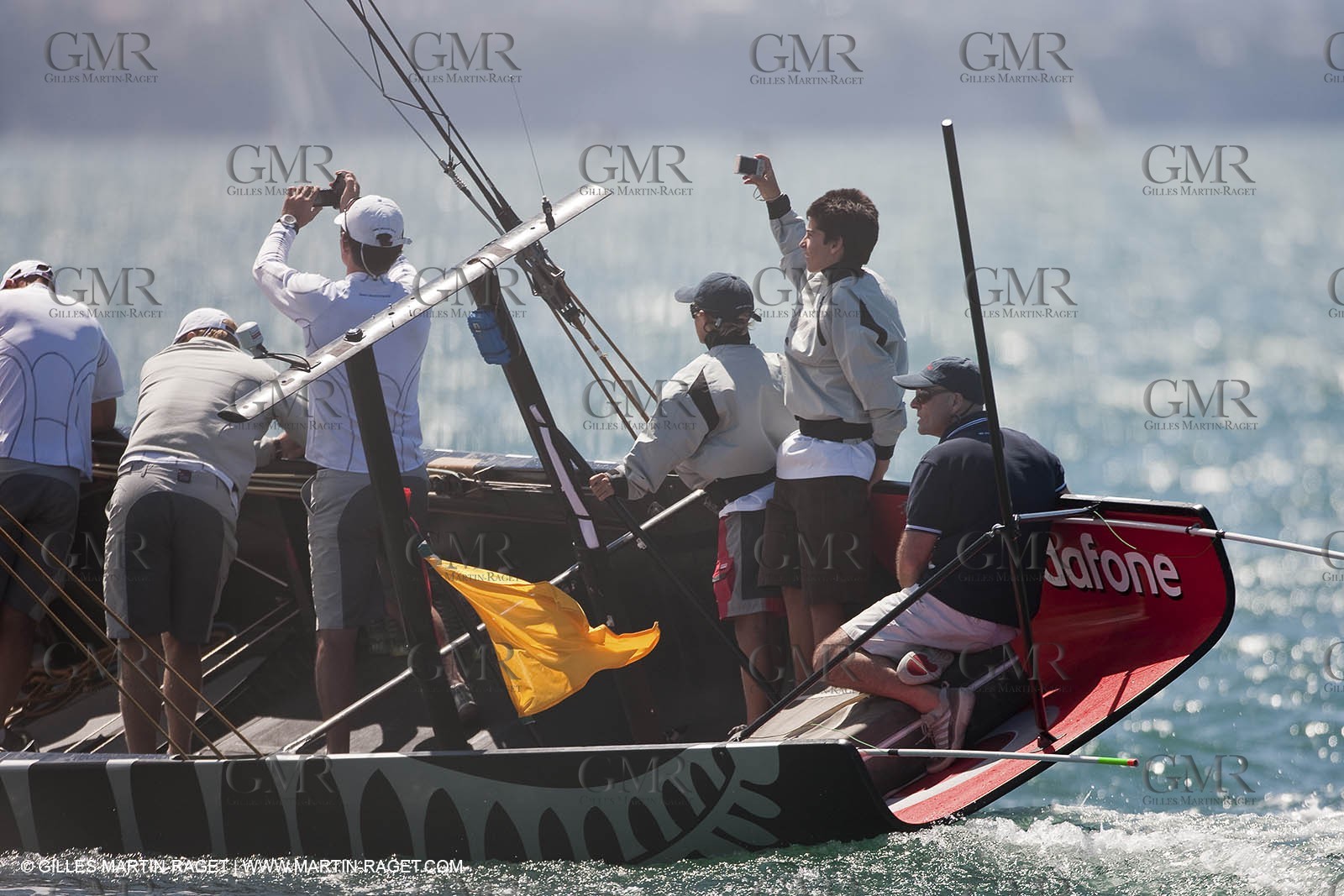 23 01 2009 - Auckland (NZL) - Louis Vuitton Pacific Series - BMW ORACLE Racing - Tuning up onboard Emirates Team New Zealand yacht