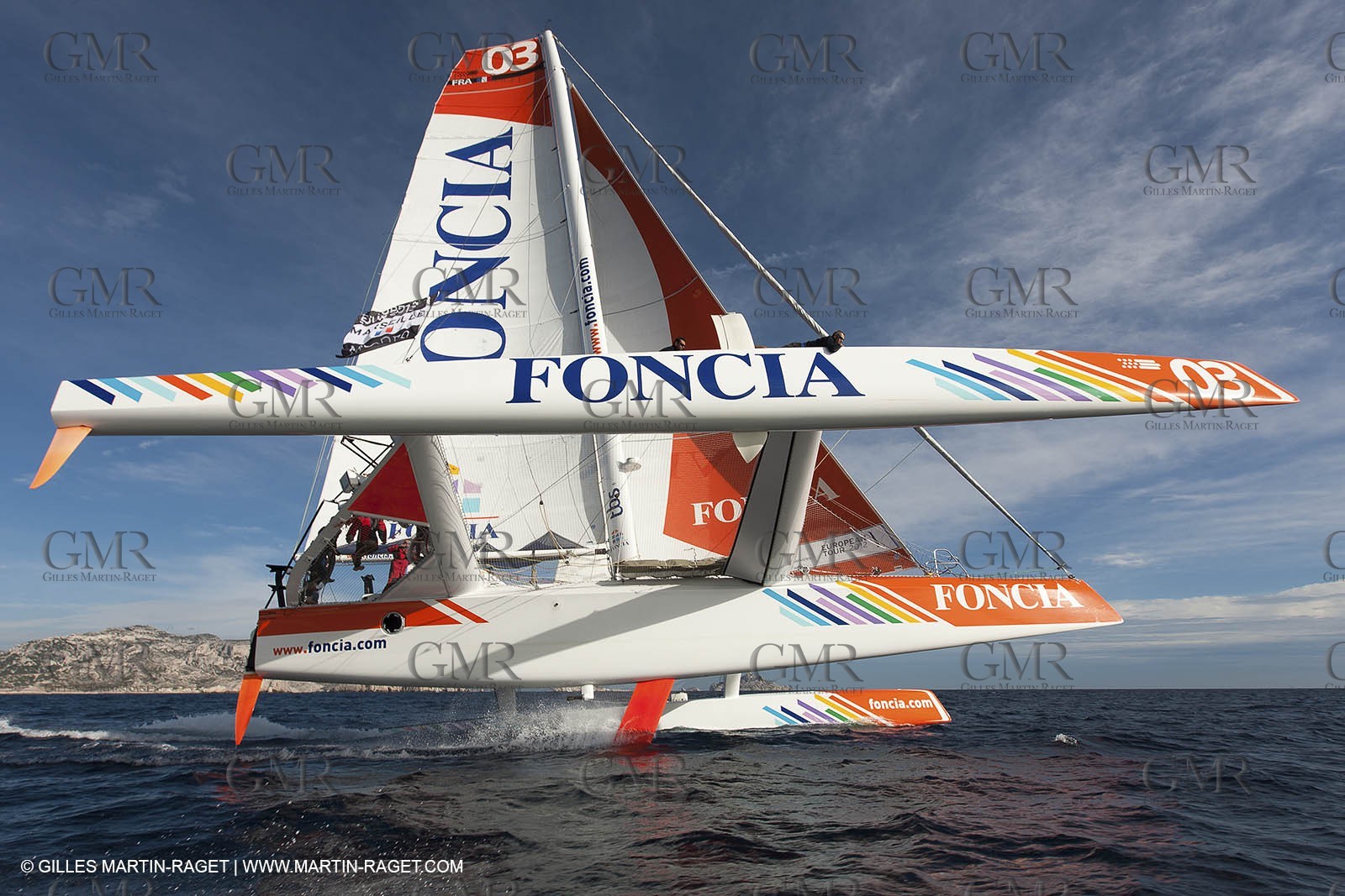 27 09 2012 - Marseille (FRA,13) - Alpari World Match Race Tour - Match Race France 2012 - Day 3 - Quarter finals - Matc Racing specialists sail on Foncia