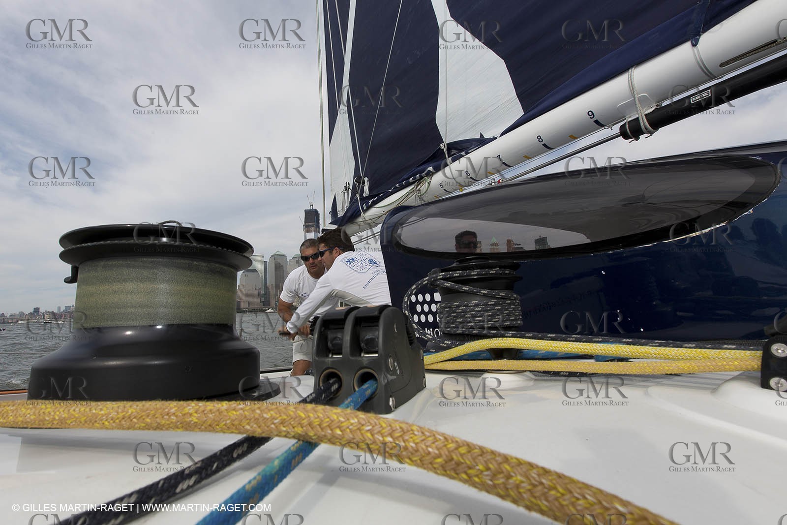 05 07 2012 - New York (USA) - Ocean Krys Race - Speed runs in fornt of NY city