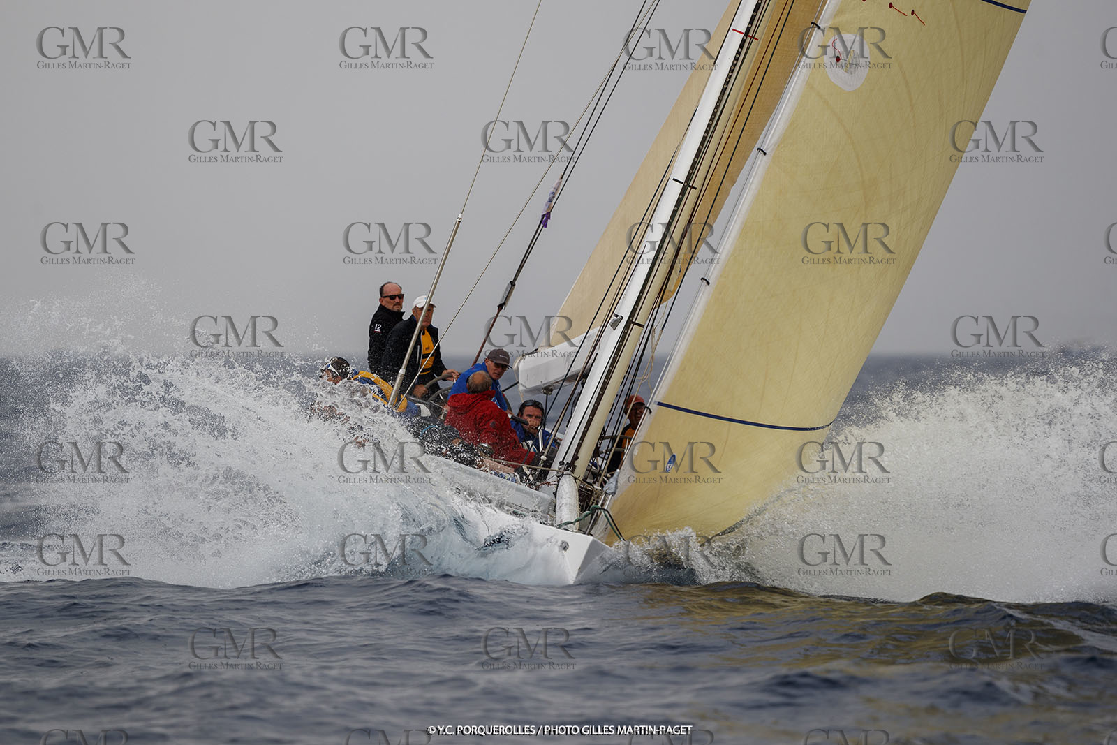 19 06 2024, Porquerolles Island (FRA), Championnat du monde des 12 m JI 2024, Race Day 1