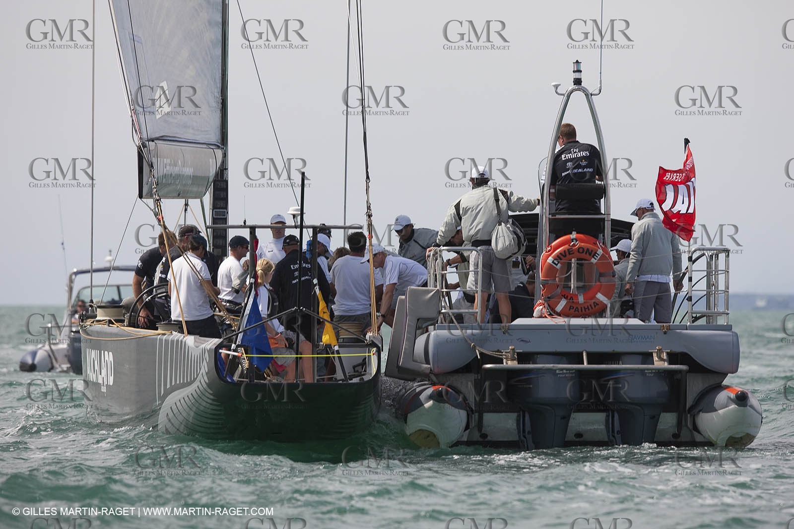 01 02 2009 - Auckland (NZL) -  Louis Vuitton Pacific Series -  Racing Day 4 - Round Robin 2 - BMW ORACLE RAcing Vs Pataugas by K-Challenge