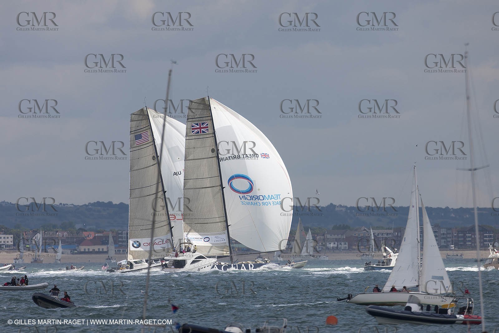 05 08 2010 - Cowes (UK, IOW) - The 1851 Cup -  BMW ORACLE Racing - Round The Island Race. - Start in the Solent