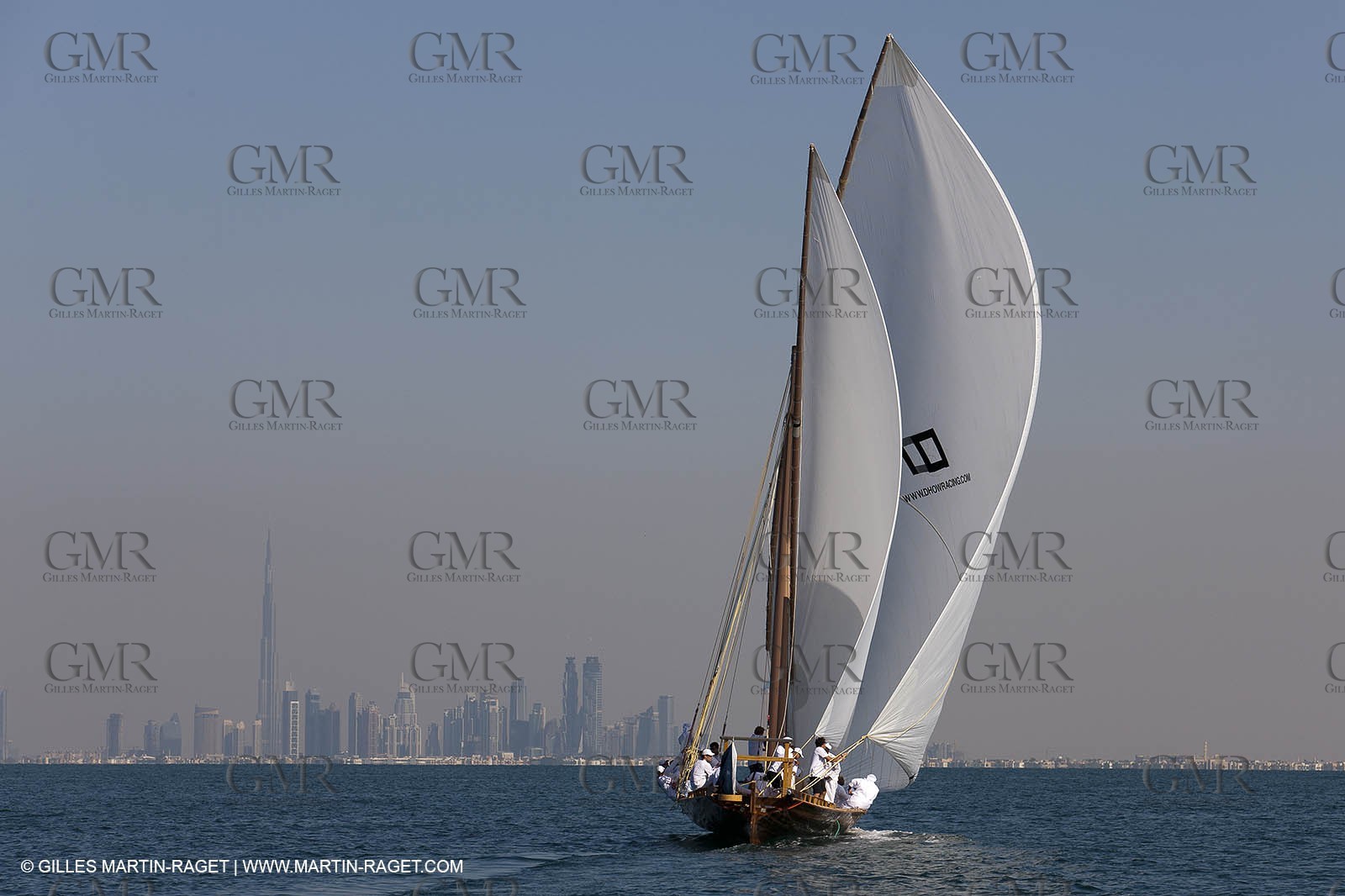 20 11 2010 - Dubai (UAE) - Dubai Louis Vuitton Trophy - Traditionnal dhow races for competing teams