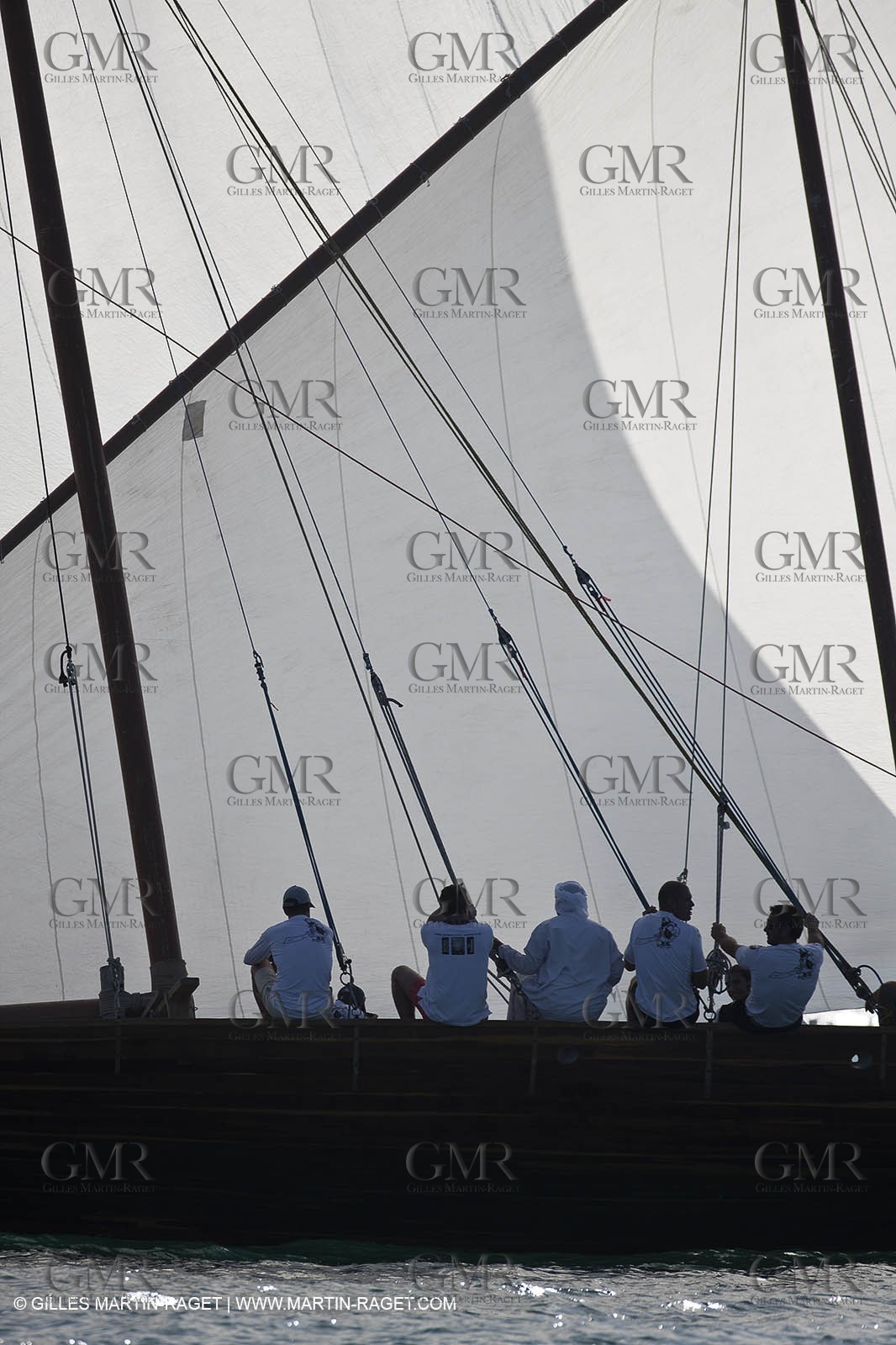 20 11 2010 - Dubai (UAE) - Dubai Louis Vuitton Trophy - Traditionnal dhow races for competing teams