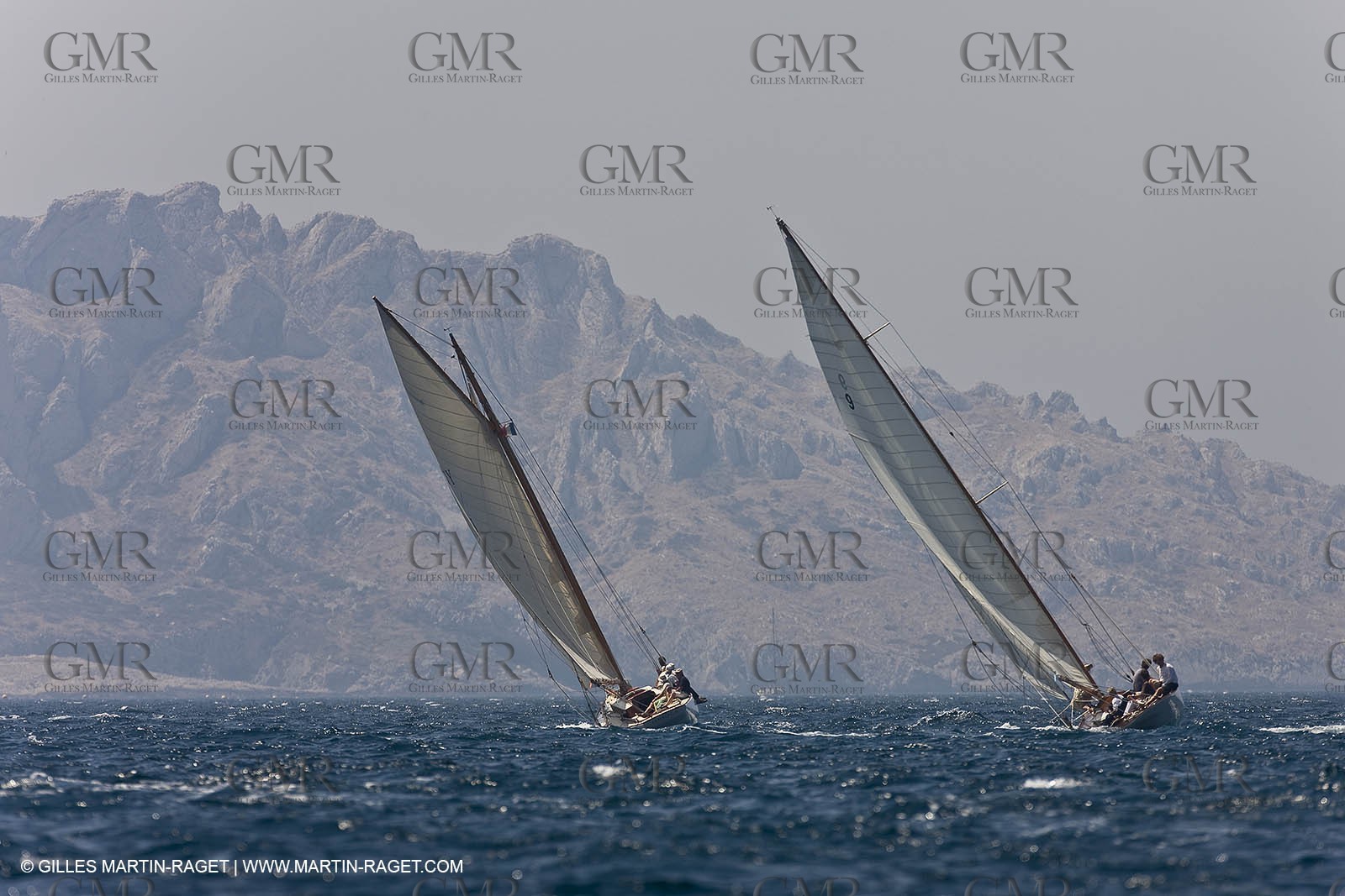 Sailing, Classic yachts, Voiles Vieux Port 2009, Marseille (FRA)
