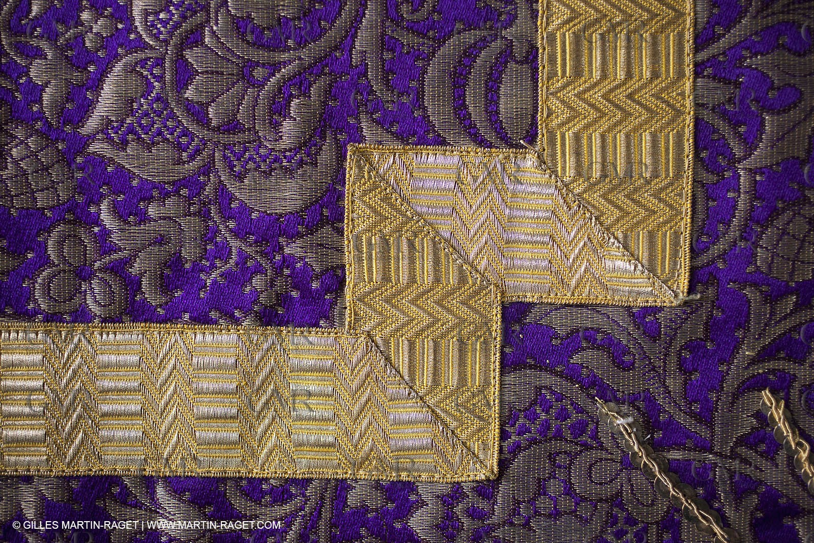 04 02 2013 - Marseille(FRA,13), Notre Dame de la Garde, liturgical clothing