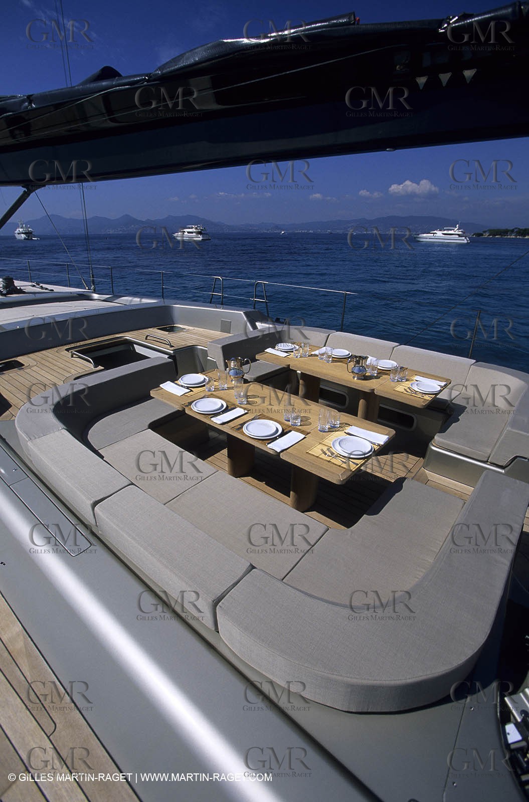 Sail - Cruising - Deck