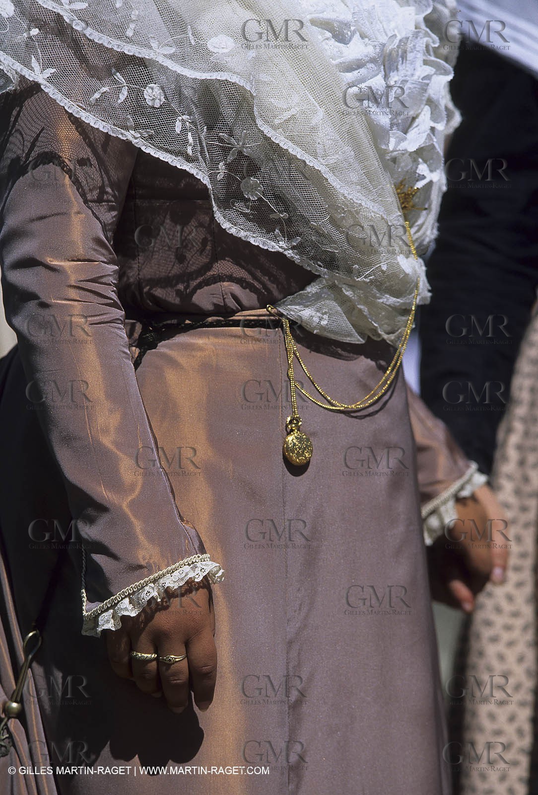 Women of Arles in traditional costume