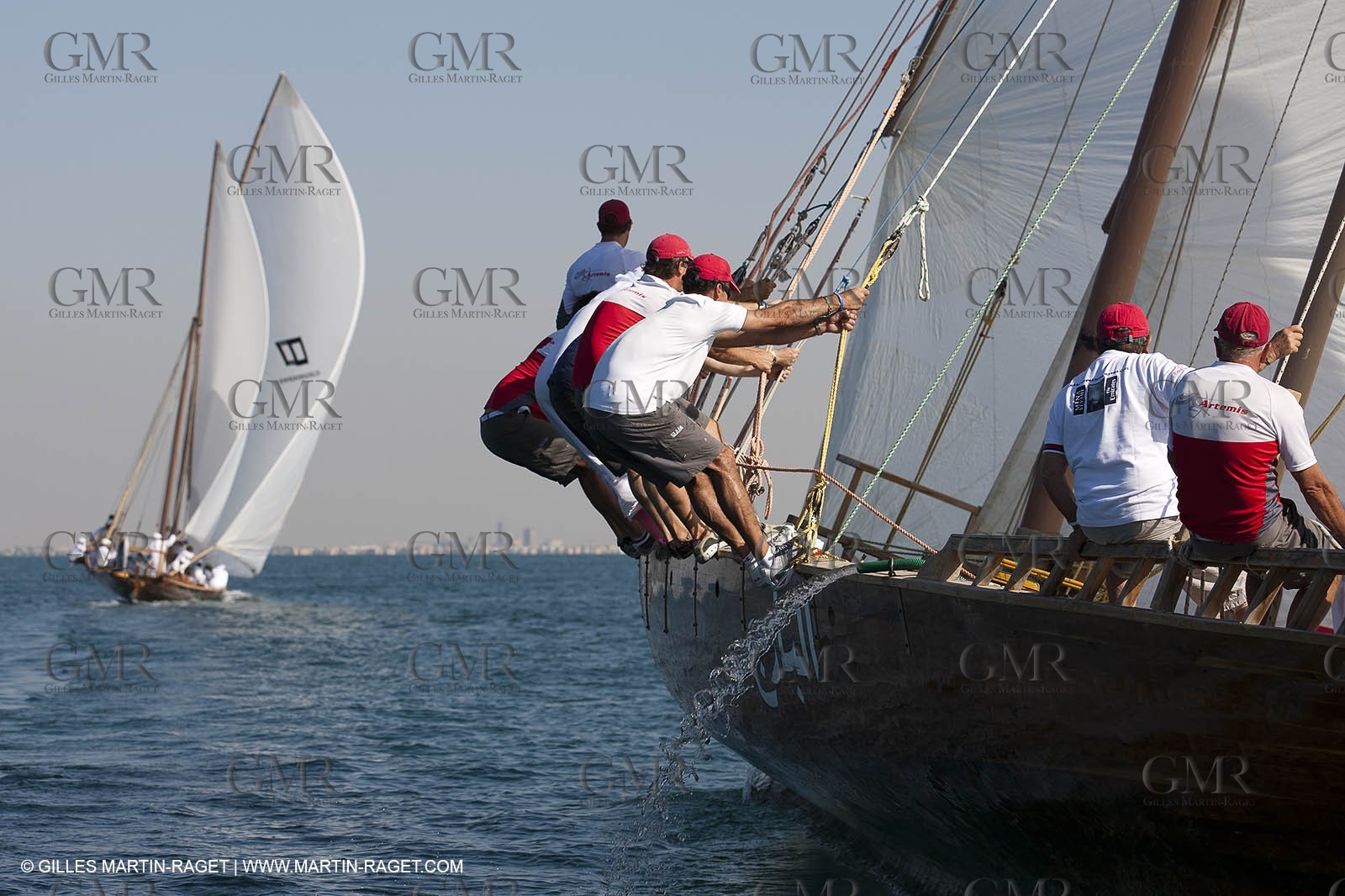 20 11 2010 - Dubai (UAE) - Dubai Louis Vuitton Trophy - Traditionnal dhow races for competing teams