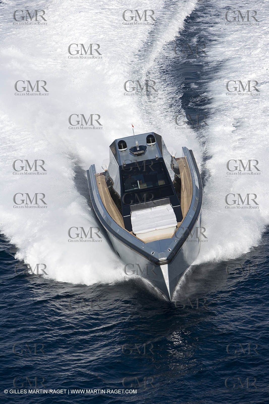 29 09 2007 - St Jean Cap Ferrat - Wally Yachts - Wally Power 70 - Lau Lau