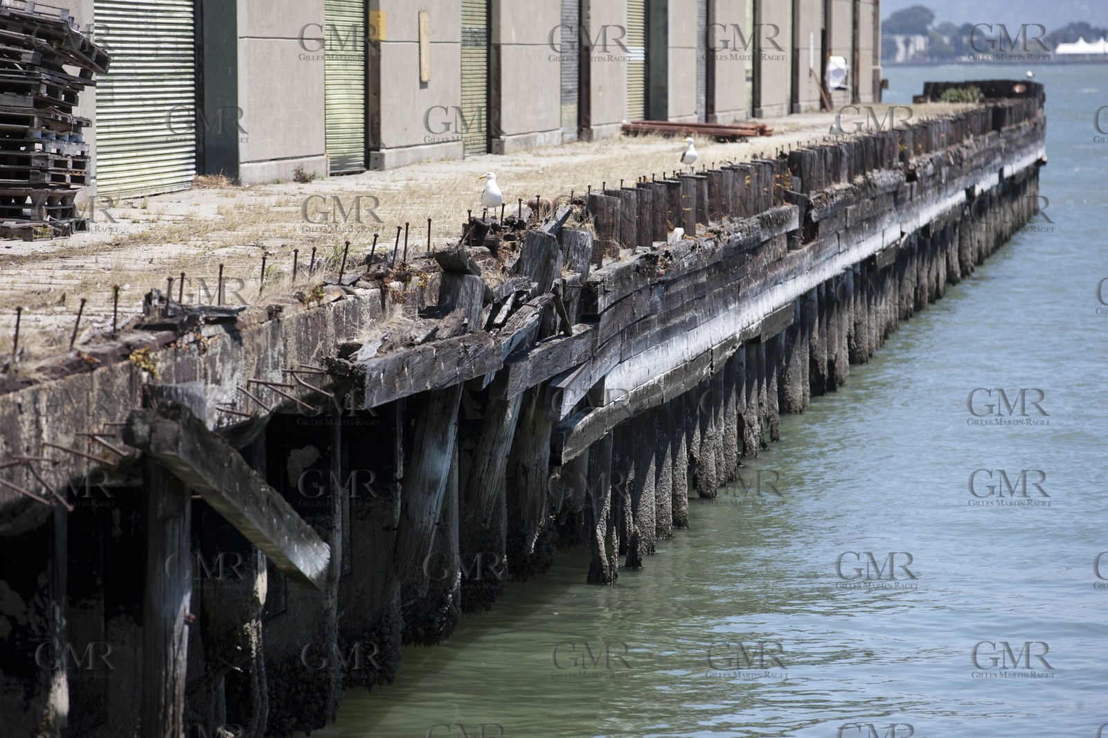 07 06 2011 - San Francisco (USA,CA) - 34th America's Cup - The Piers in their state of origin - Pier 23