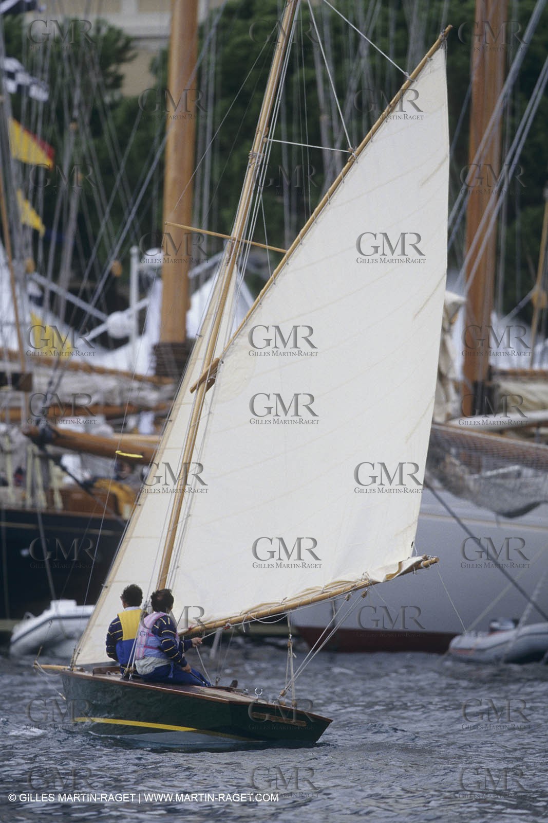 Petits yachts classiques, small classic yachts