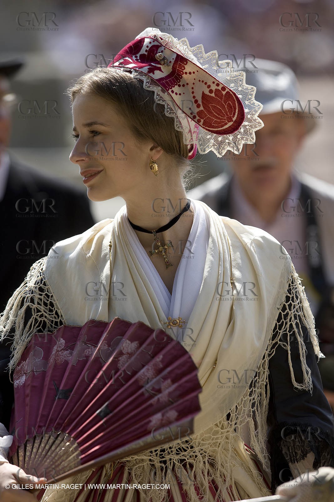 06 07 08 - Arles (FRA, 13) - Traditional costume of Arles fest