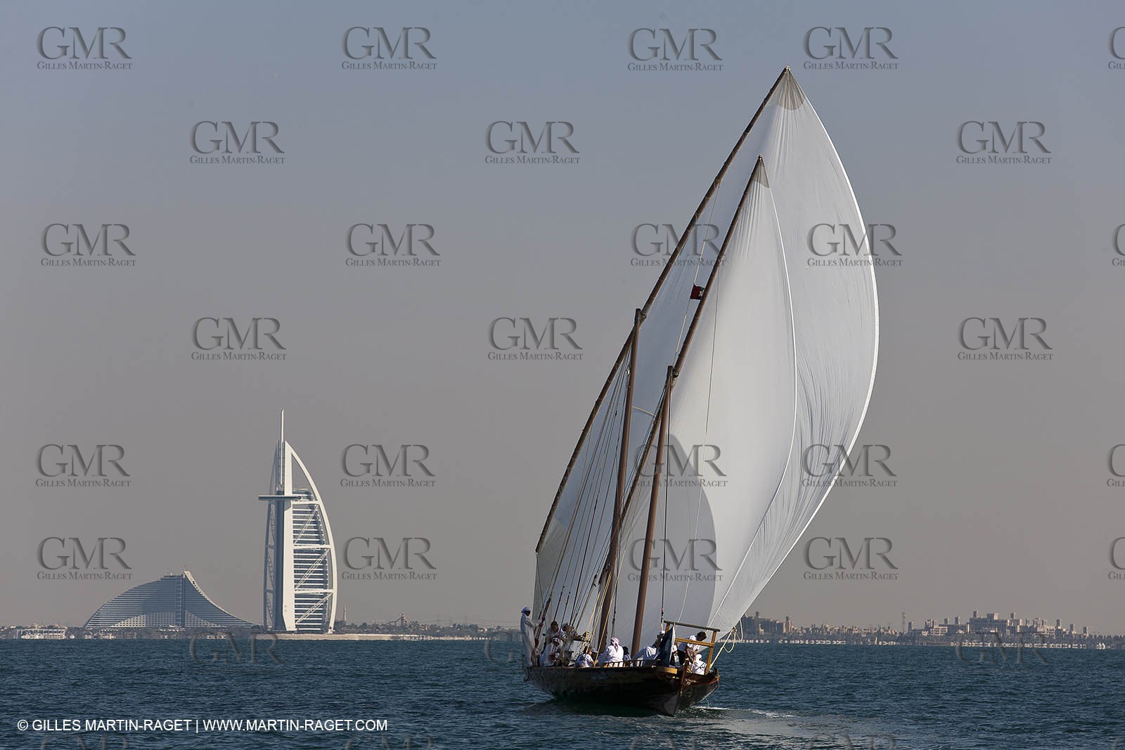 20 11 2010 - Dubai (UAE) - Dubai Louis Vuitton Trophy - Courses de boutres traditionnels pour les équipes engagées